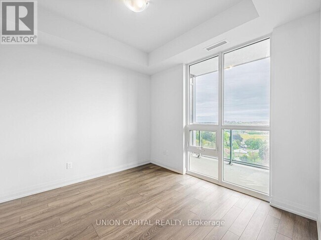 Photo - 10 Meadowglen Pl Unit 808