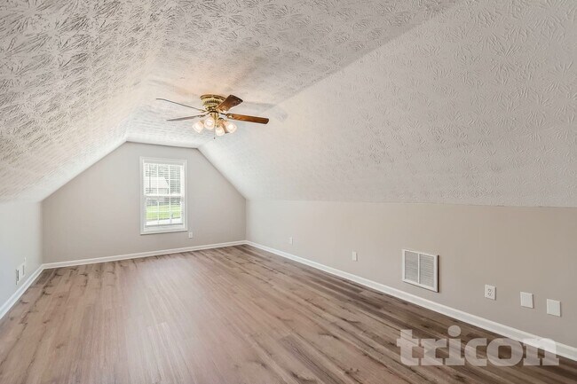 Photo - 315 Chestnut Dr