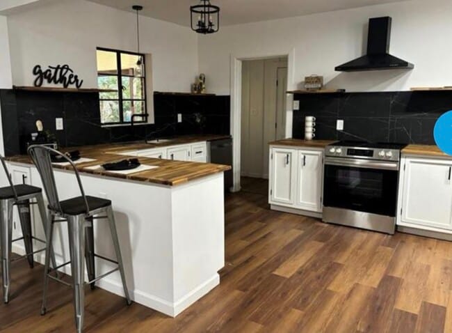 Photo - 265 Thrift St