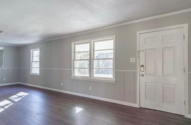 Photo - 2802 Tryon Rd