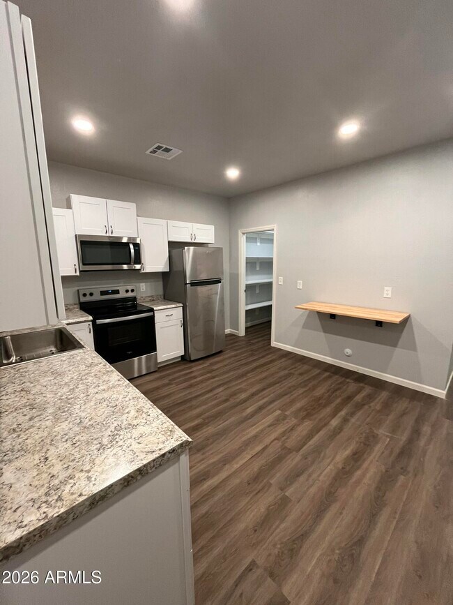 Photo - 713 W Adobe Dam Dr