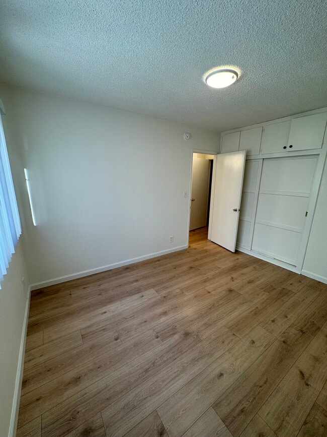 New flooring - 1820 N Edgemont St Unit 2