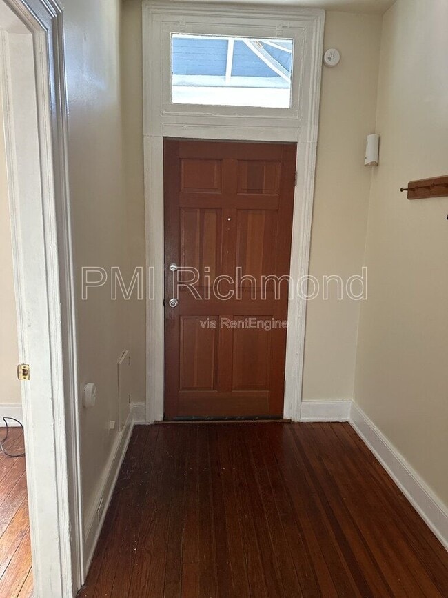 Photo - 413 S Laurel St