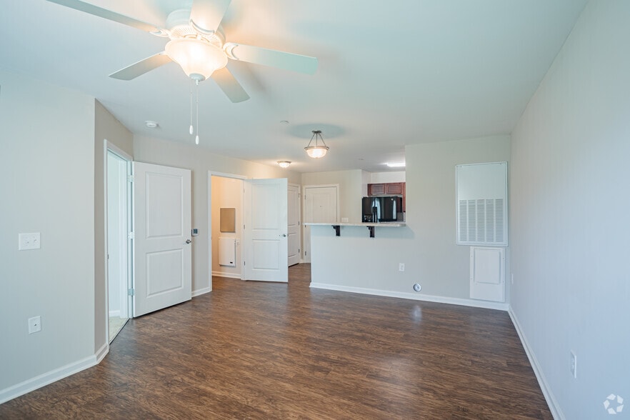 1BR, 1BA