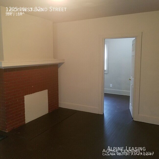 Photo - 1205 W 32nd St