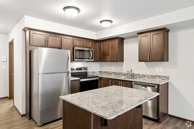 2BR, 1BA - 828SF - Kitchen - Remington Place Apartments