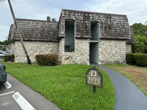 Building Photo - 3123 Oakland Shores Dr Unit D212