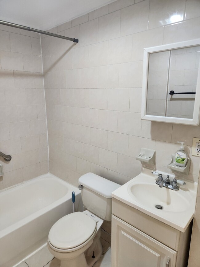 Photo - 1066 Webster St Unit first floor