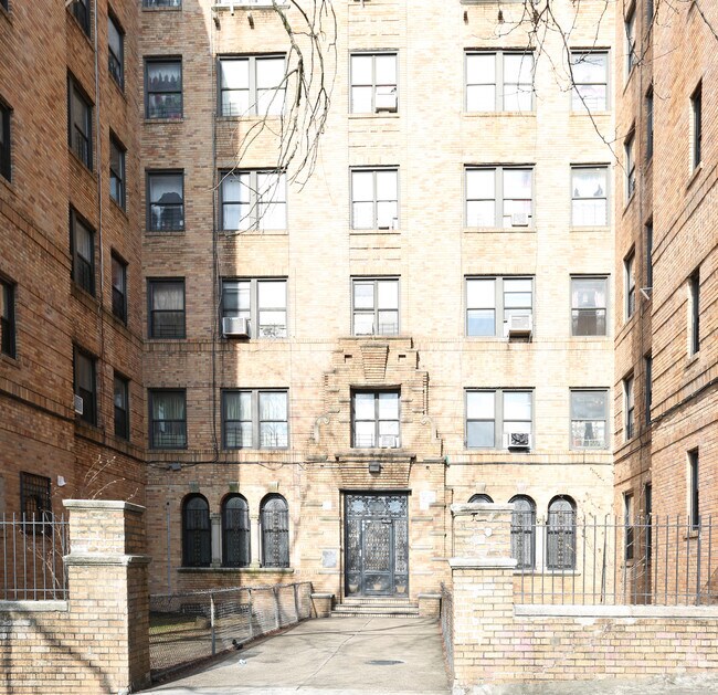 Photo - 3505 Decatur