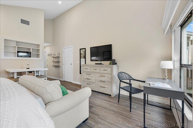 Photo - 11863 Wimbledon Cir Unit 543