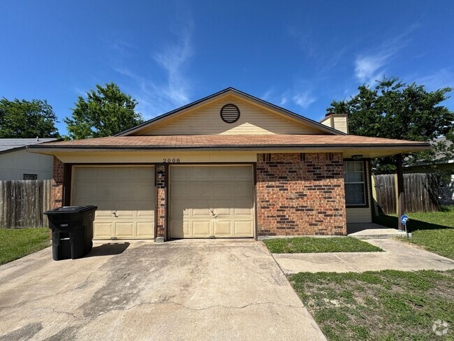 Building Photo - 2008 Dickens Dr Rental