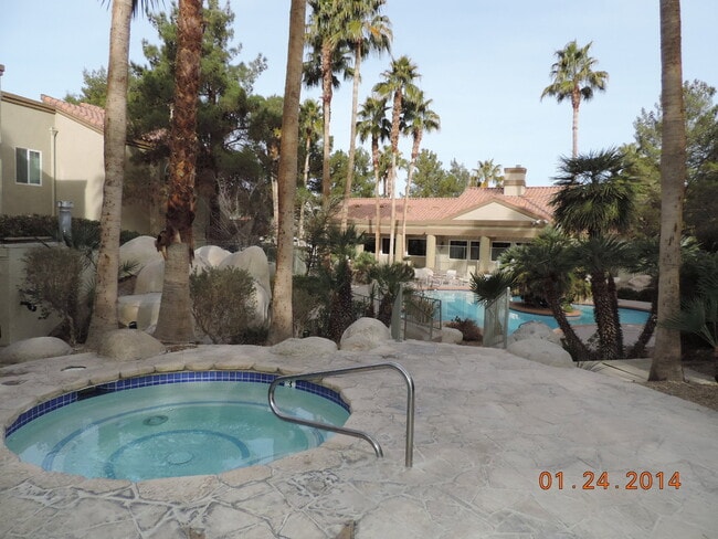 3145 E Flamingo Rd