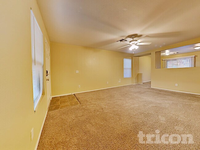 Photo - 11514 W Wethersfield Rd