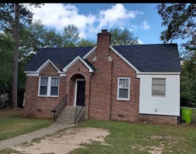 3 Bed, 2 Bath Home Near Downtown Columbia! - 3 Bed, 2 Bath Home Near Downtown Columbia!