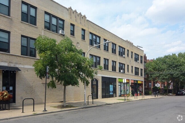 Building Photo - 2704 N Sawyer Ave Rental