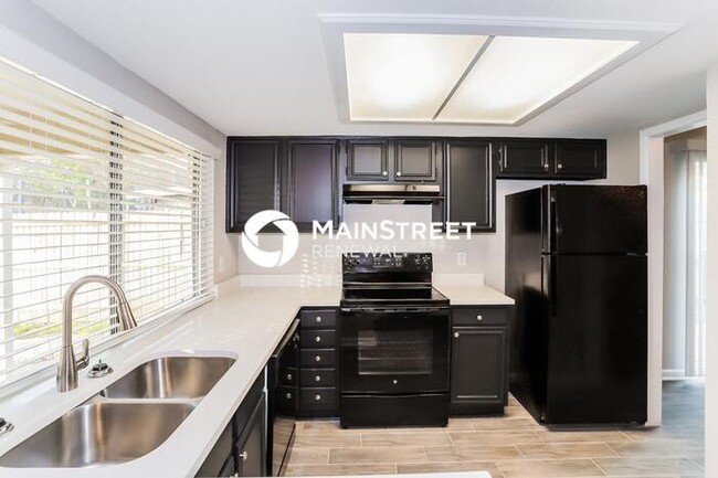 Photo - 3 Bedroom Pet-Friendly Home in GARLAND, TX...