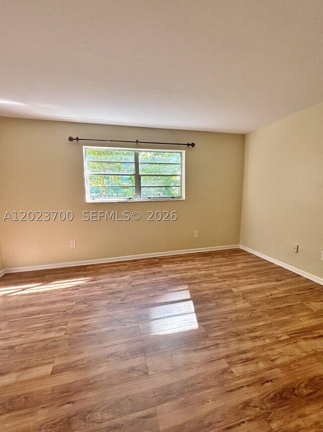 Photo - 2201 Brickell Ave Unit 61