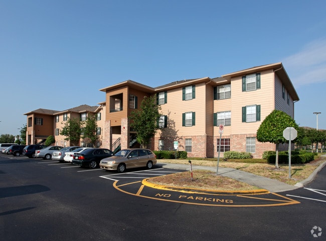 10700 Hobbit Cir - Mystic Pointe II