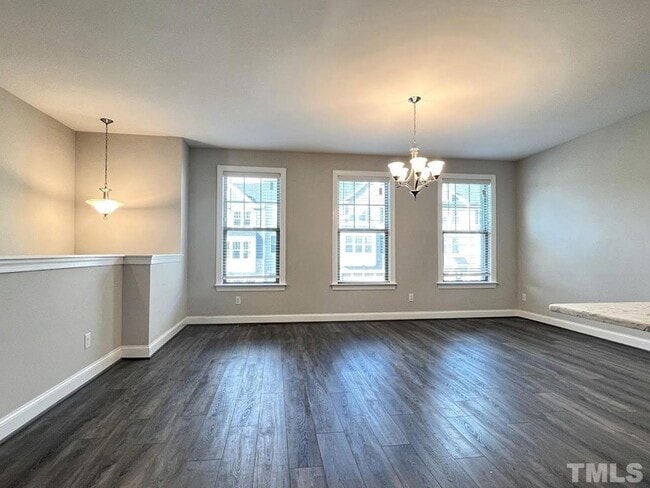 Photo - 933 Dalton Ridge Pl