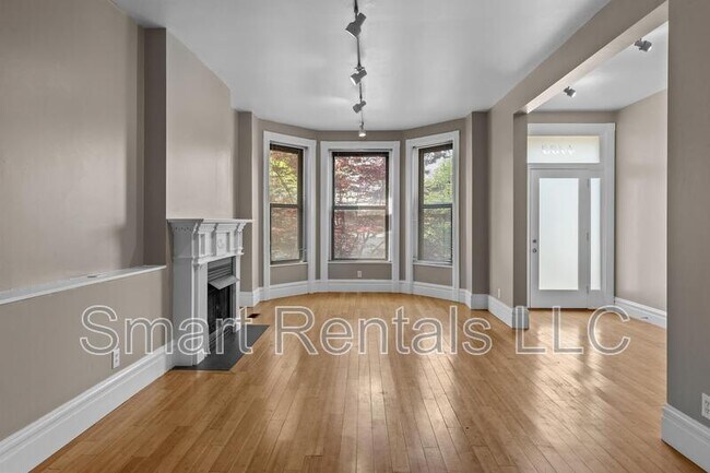 Photo - 4133 Laclede Ave