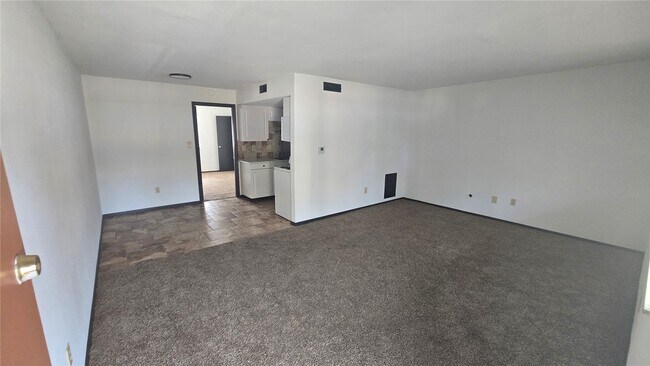 Photo - 1908 Muren Blvd Unit 6