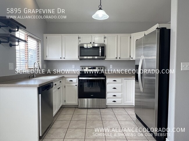 Photo - 5895 Grapevine Dr