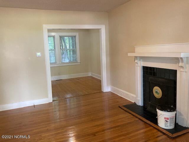 Photo - 209 S Meade St