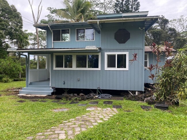 Building Photo - Private Hideaway on 1 Acre -Hawaiian Paradise Park