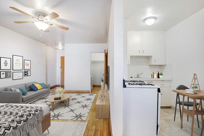 Photo - South Josephine Apartments