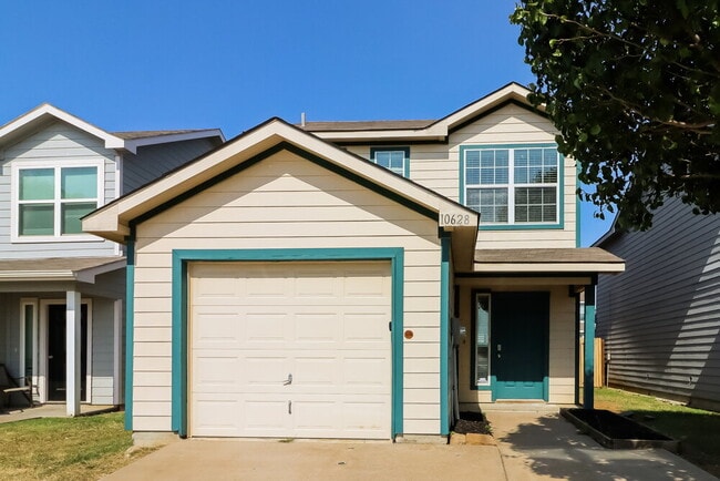 Building Photo - 10628 Wild Oak Dr