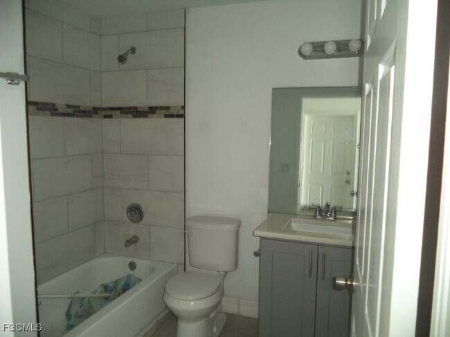 Photo - 6062 Laurelwood Dr