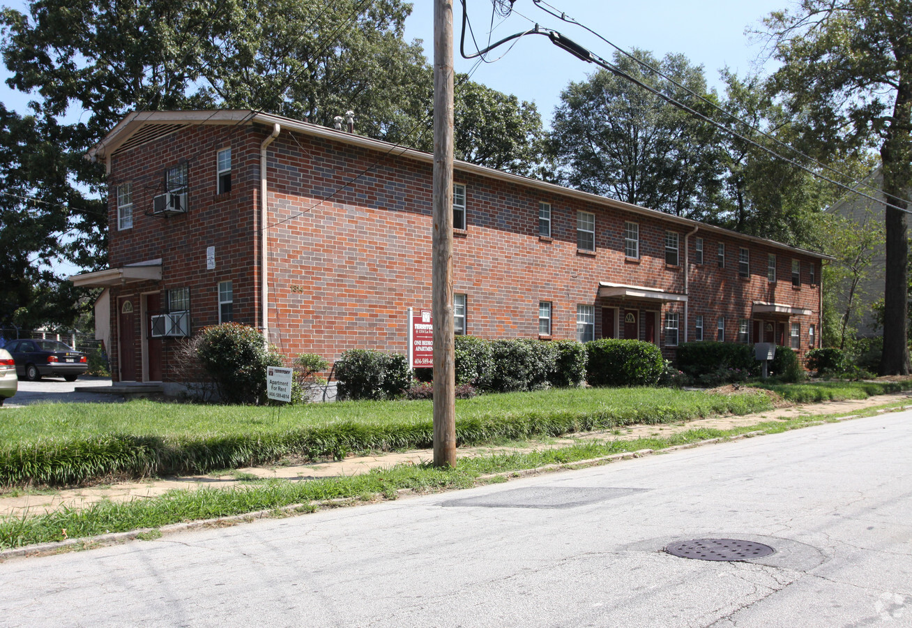 Photo - 1314 La France St Apartments