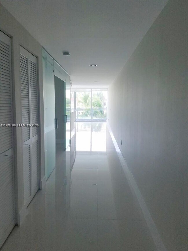 Photo - 2950 NE 188th St Unit 237