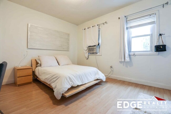 Photo - 109 Bolton St Unidad 1