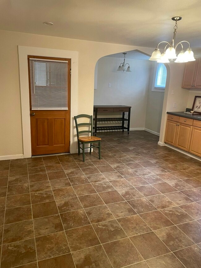 Photo - 254 E 4th Ave