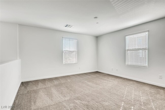 Building Photo - 4496 Pencester St