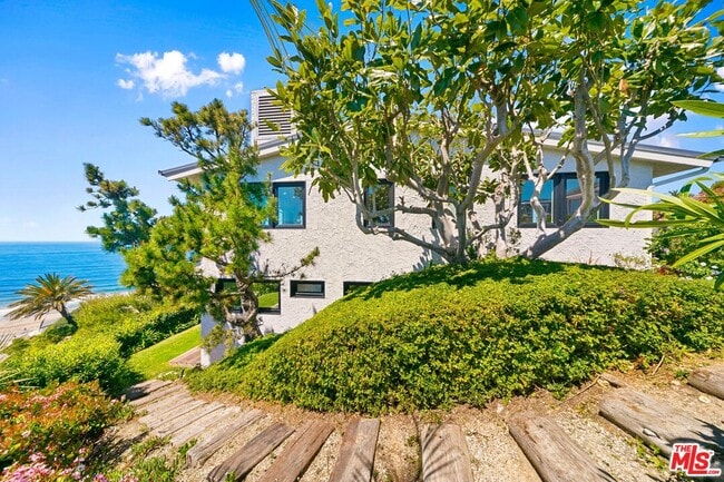 Photo - 6817 Seawatch Ln