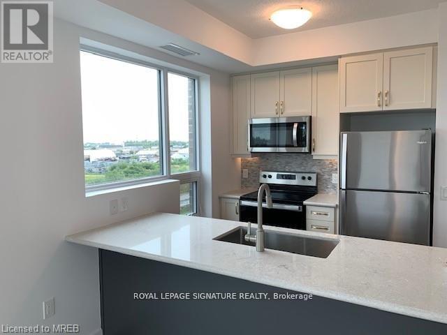 Photo - 5055 Greenlane Unit 406