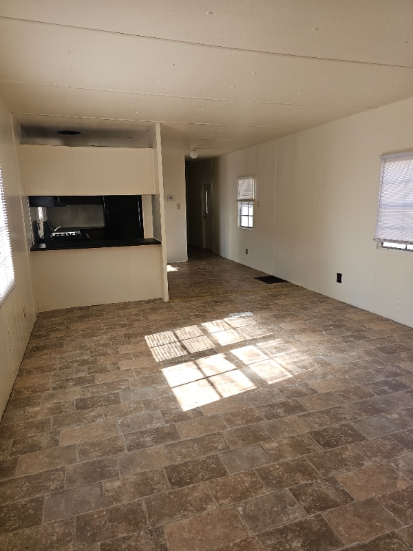 Photo - 413 Miller St