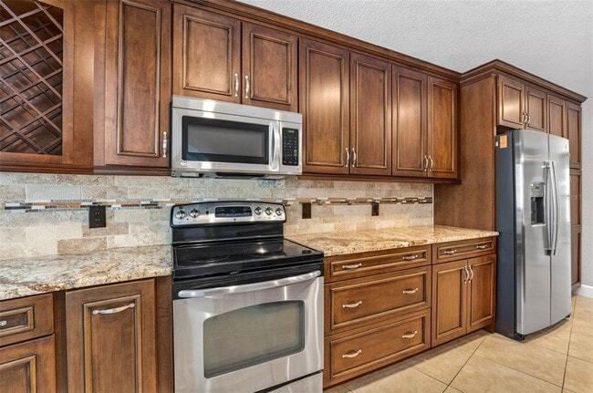 Photo - 2111 Paddock Cir