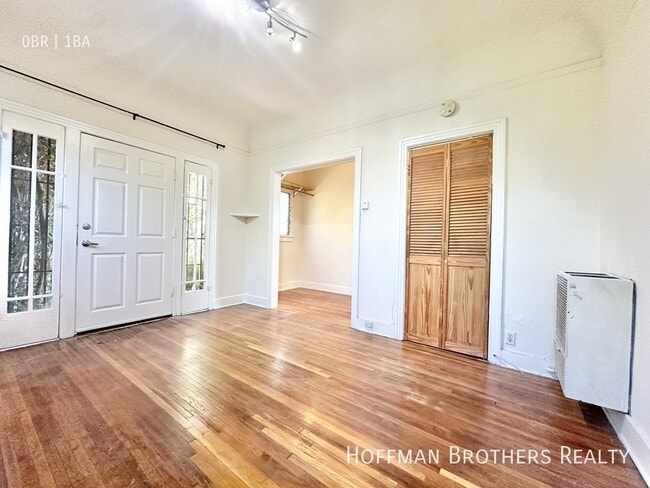 Photo - 806 1/4 Lucile Ave-