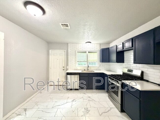 Photo - 707 N Florence Pl