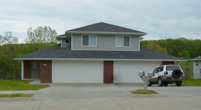 Building Photo - emi1043 Unit 1043