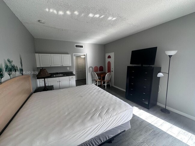 Photo - 26 Diplomat Pkwy Unit 2342