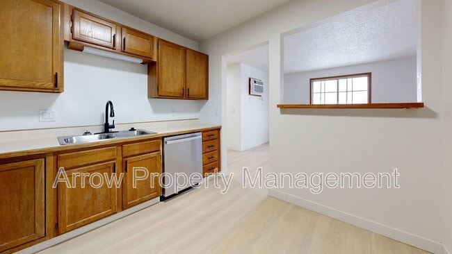 Building Photo - 2141 Xavier St