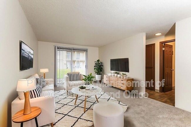 Building Photo - 14140 NE Sandy Blvd