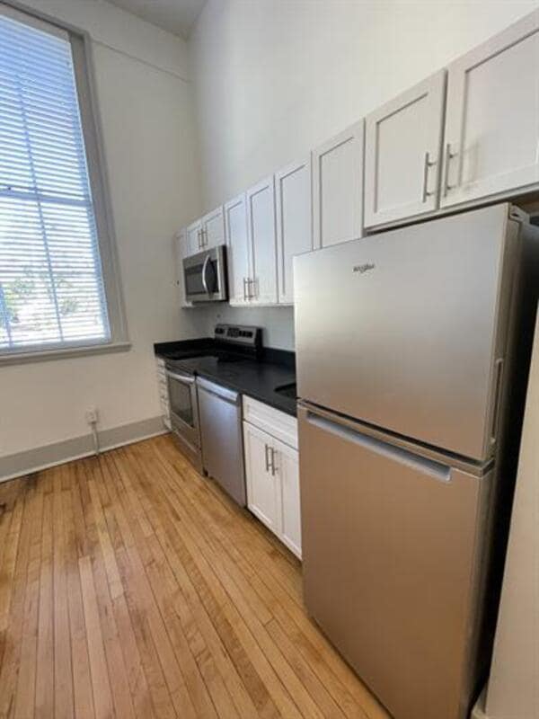 Building Photo - 315 W 38th St Rental