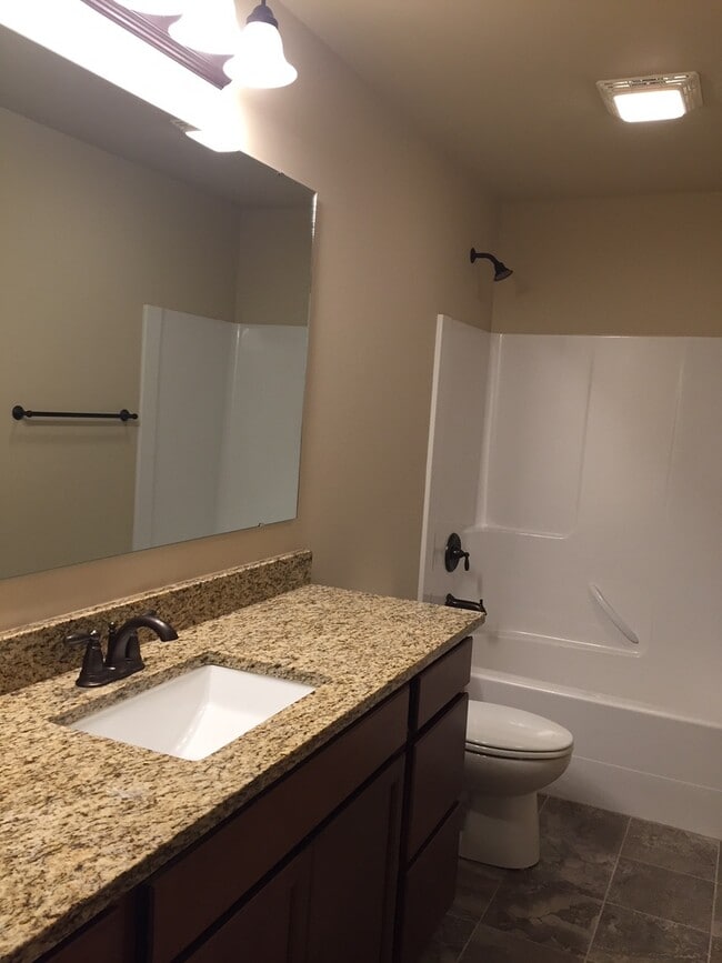 Photo - 3 Bedroom 2 Bathroom Home