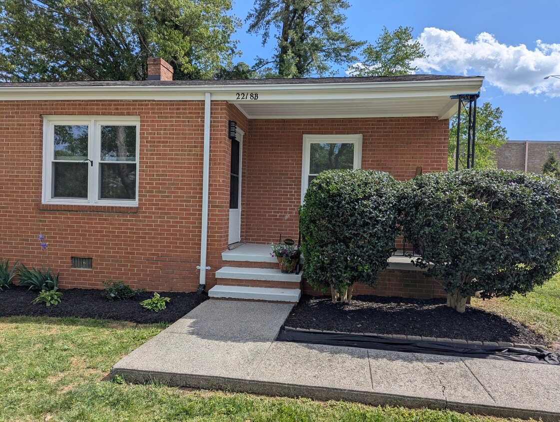 Photo - 2218 Wayne Ave (Charlottesville, VA)