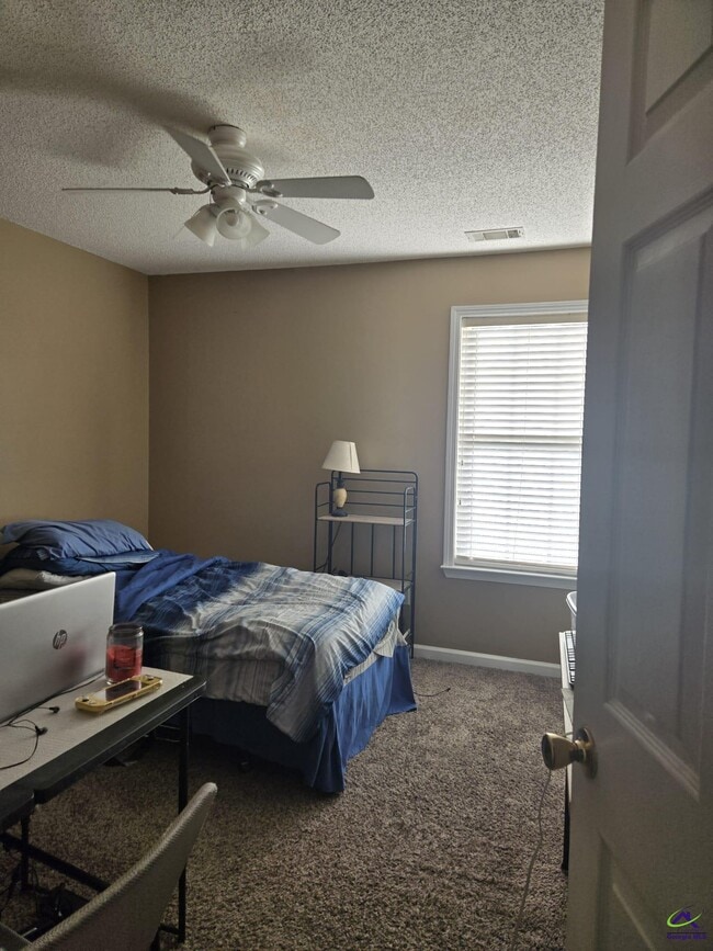 Photo - 101 Gailey Ct